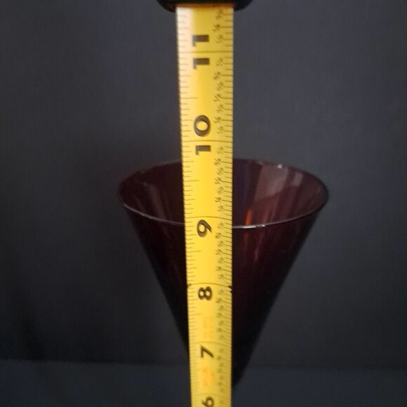 Pottery Barn Amethyst Fluted Champagne Glass Purple Stemware Elegant Holiday 9" - Picture 7 of 10